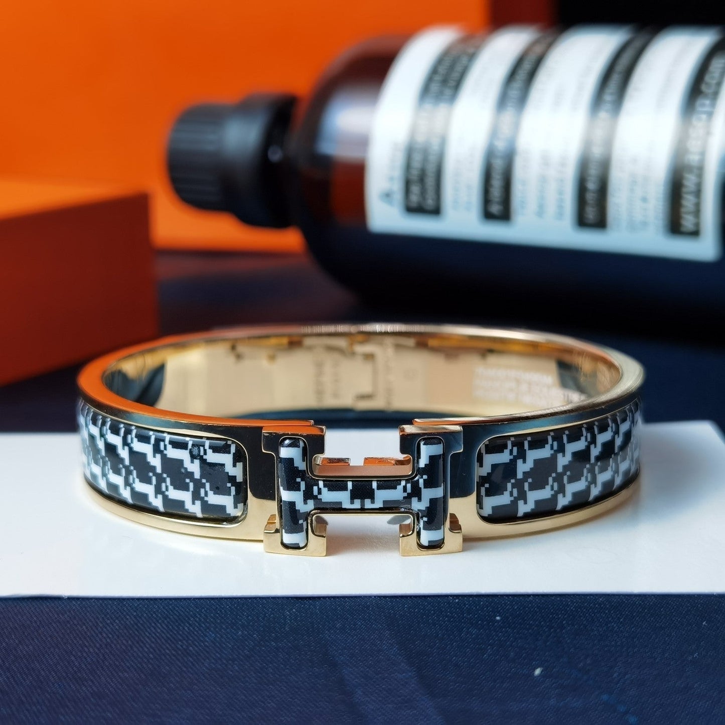 [Limara]H HORSE BRACELET 12MM