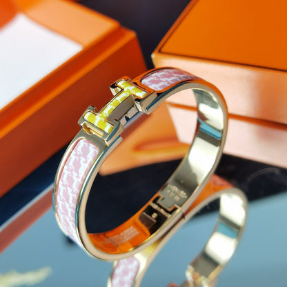 [Limara]H HORSE BRACELET 12MM