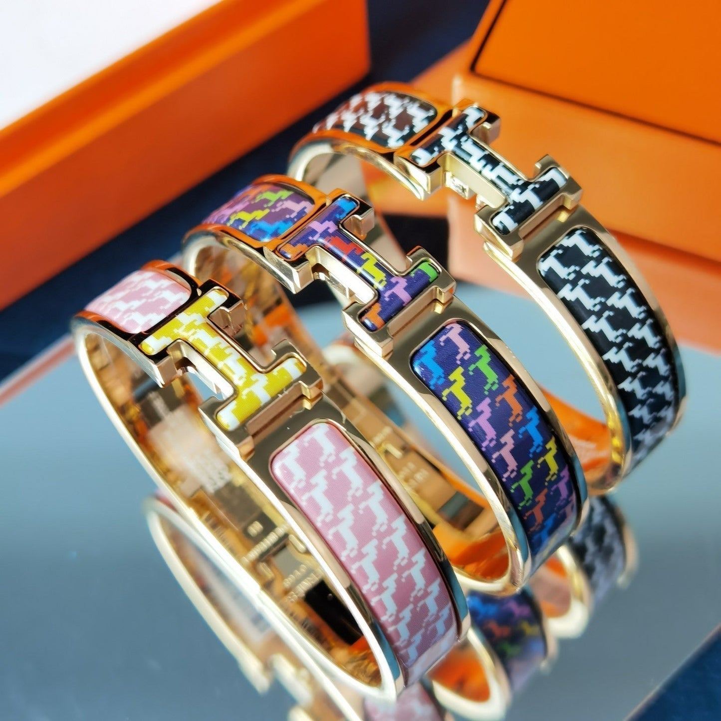 [Limara]H HORSE BRACELET 12MM