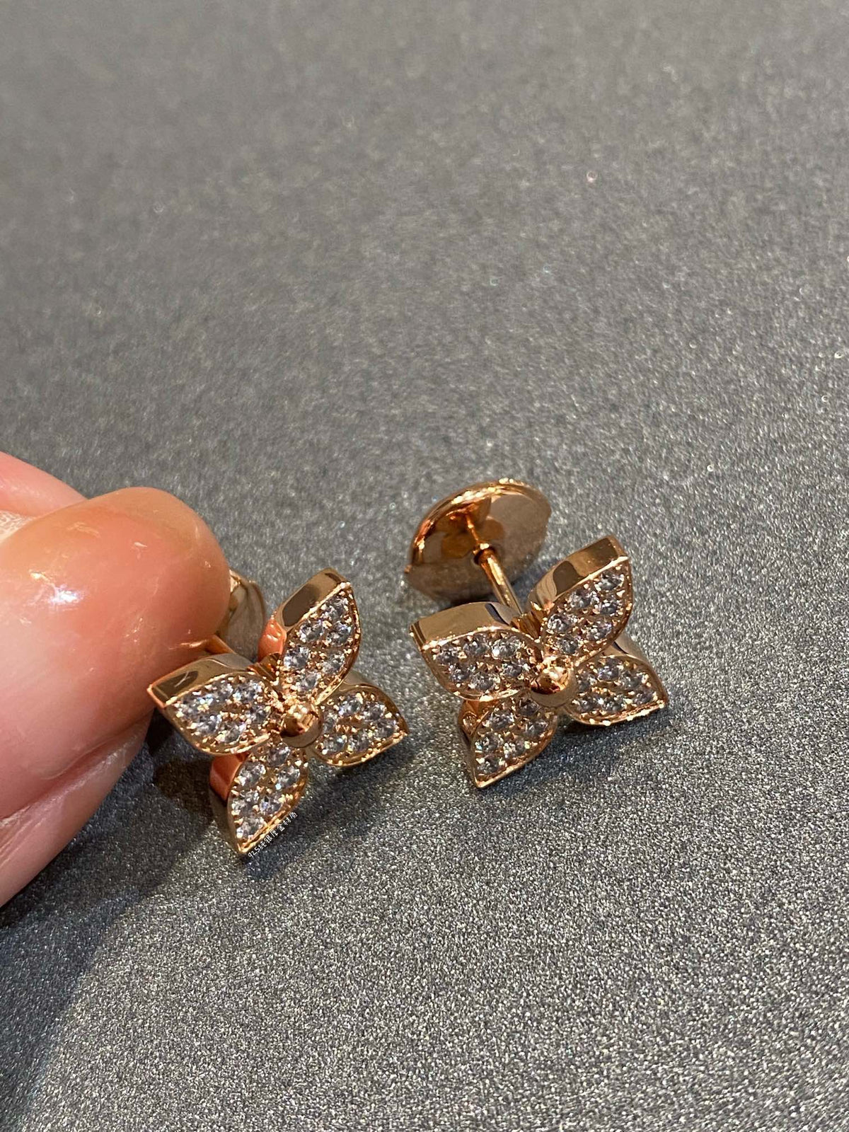 [Limara]STAR DIAMOND EARRINGS