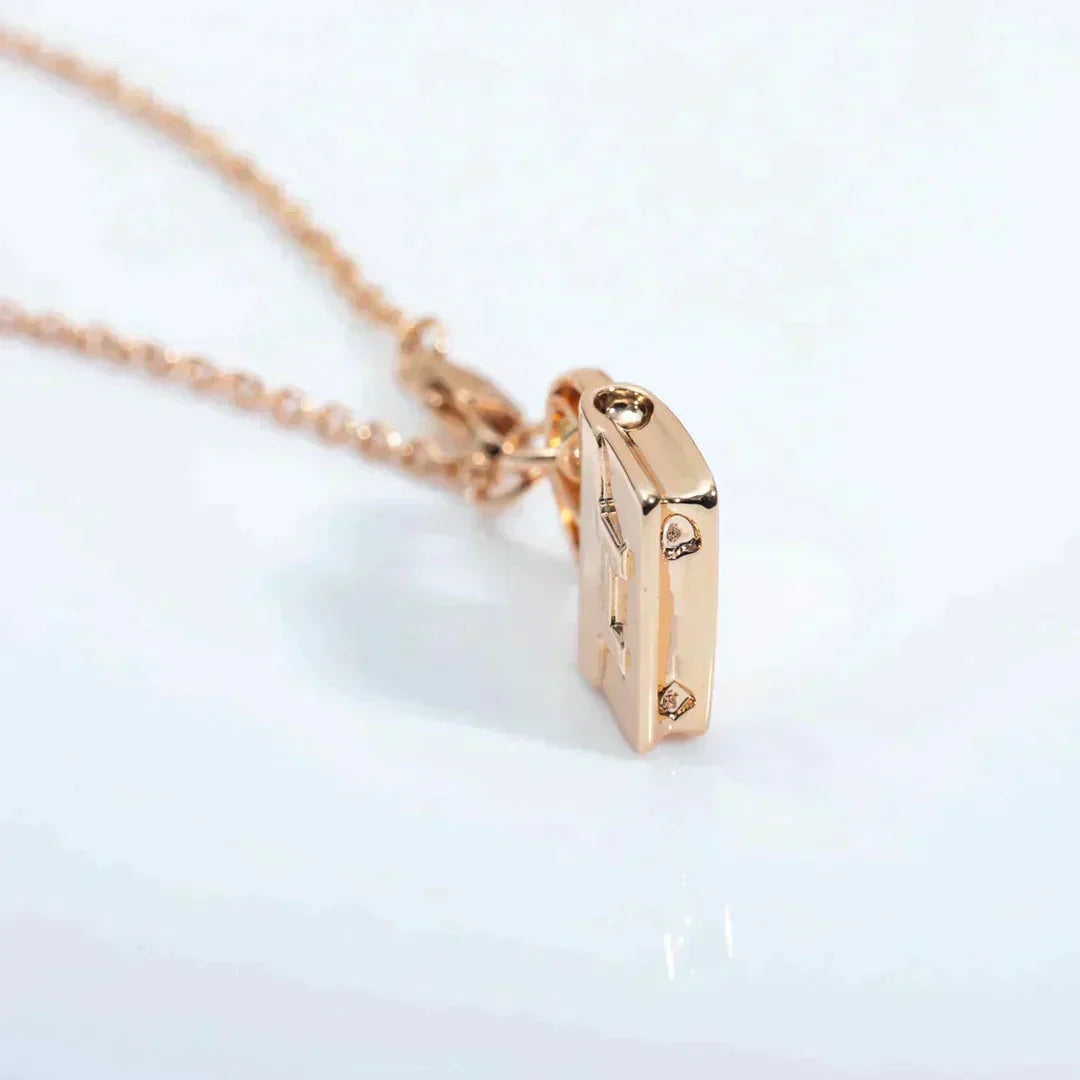 [Limara]AMULETTE PEDANT ROSE GOLD NECKLACE