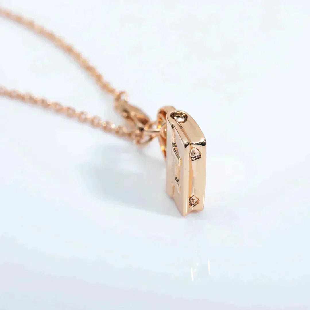 [Limara]AMULETTE PEDANT ROSE GOLD NECKLACE