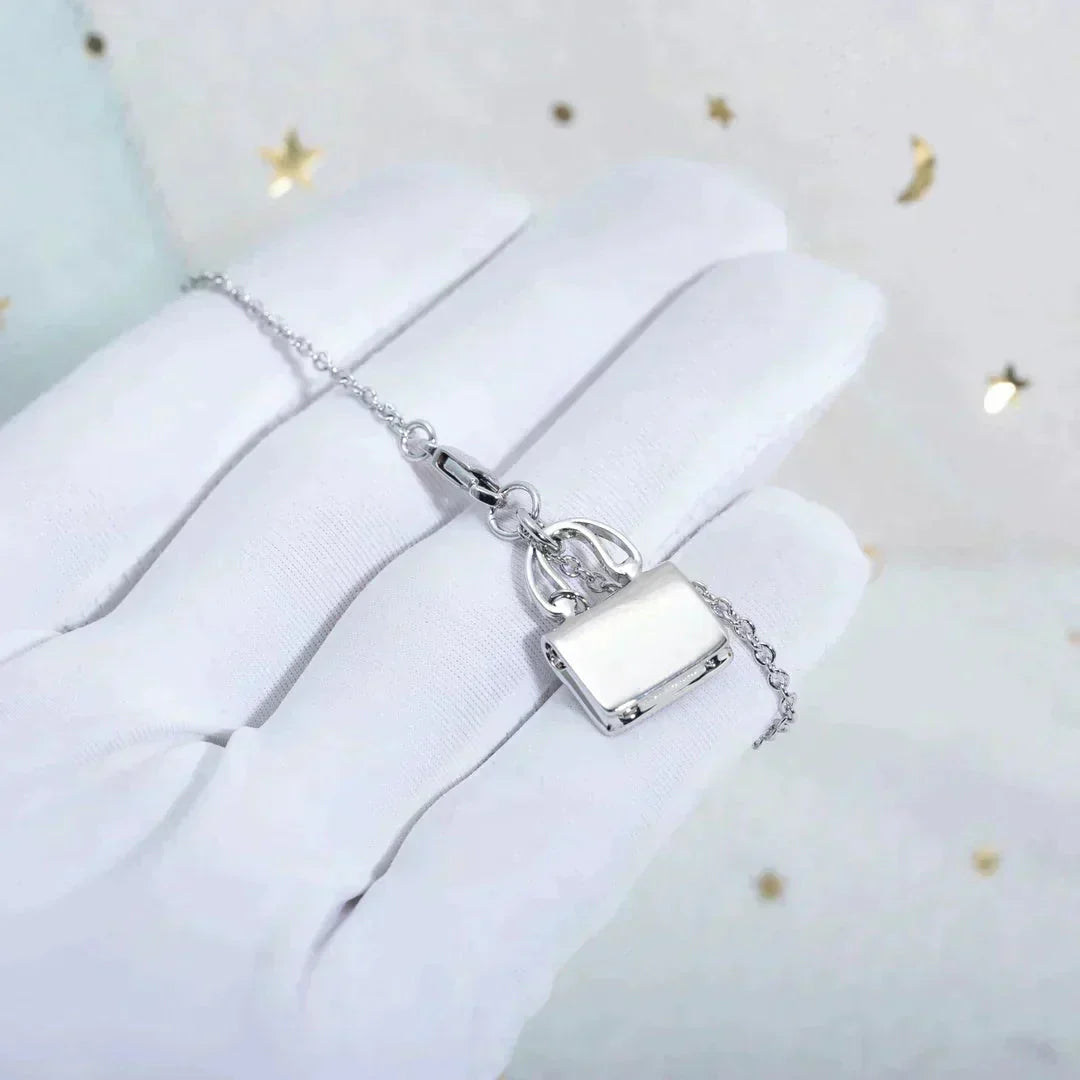[Limara]AMULETTE PEDANT SILVER NECKLACE