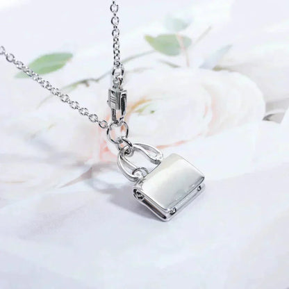 [Limara]AMULETTE PEDANT SILVER NECKLACE