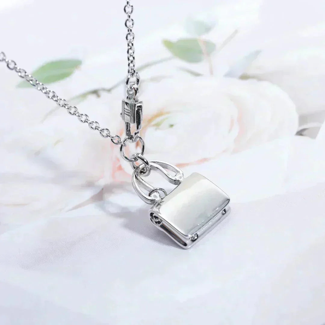 [Limara]AMULETTE PEDANT SILVER NECKLACE