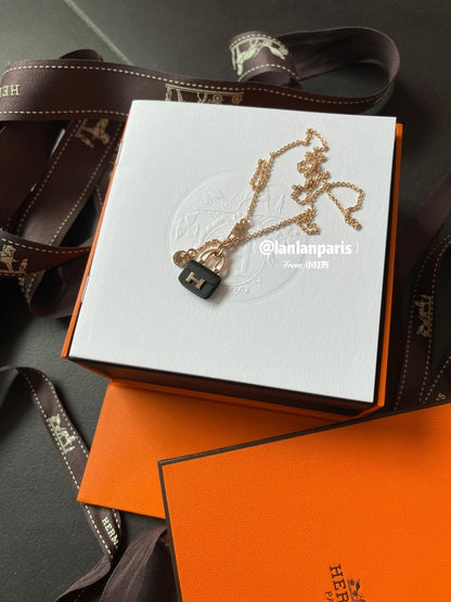 [Limara]CONSTANCE BLACK PEDANT ROSE GOLD NECKLACE