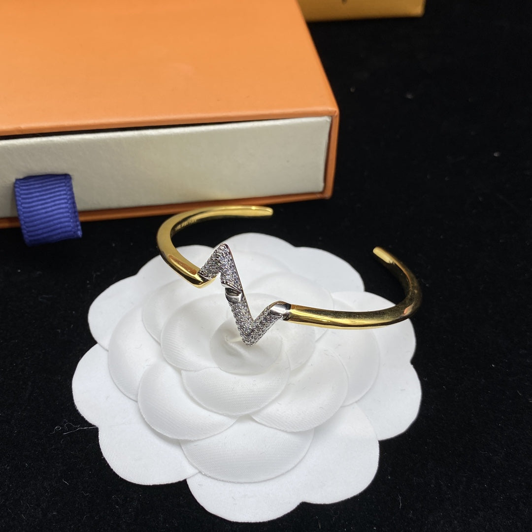 [Limara]VOLTE UPSITE DOWN DIAMOND GOLD OPEN BRACELET