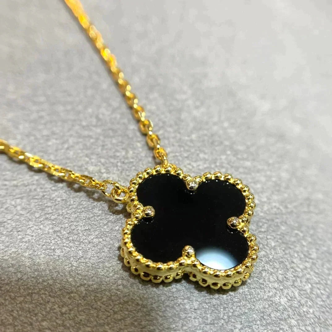 [Limara] CLOVER 15MM BLACK ONYX SINGLE FLOWER NECKLACE