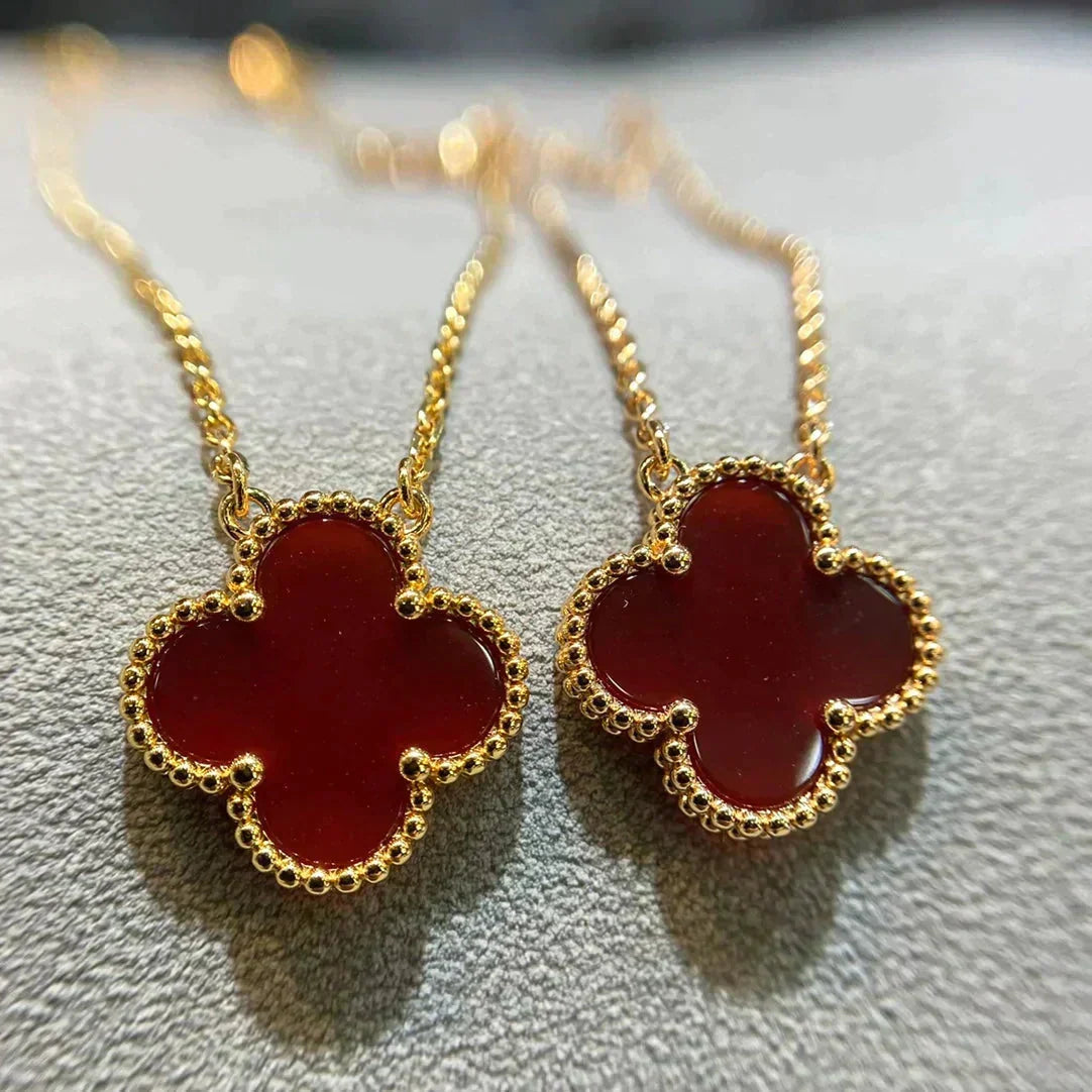 [Limara]CLOVER 15MM CARNELIAN SINGLE FLOWER NECKLACE
