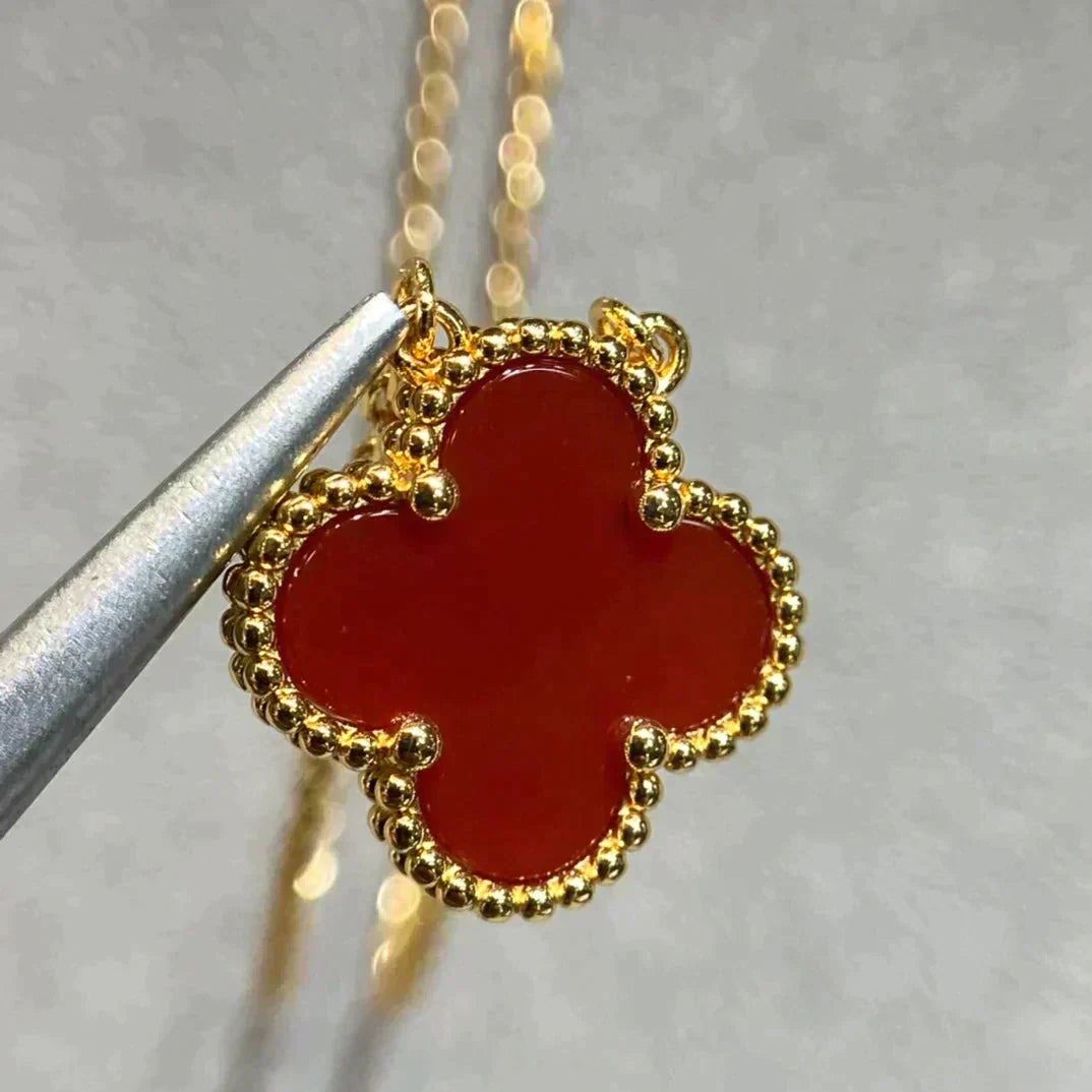 [Limara]CLOVER 15MM CARNELIAN SINGLE FLOWER NECKLACE