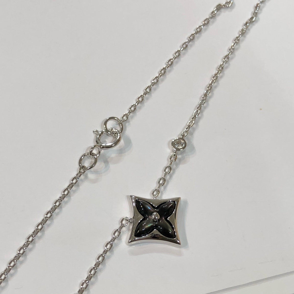 [Limara]STAR BLACK MOP NECKLACE