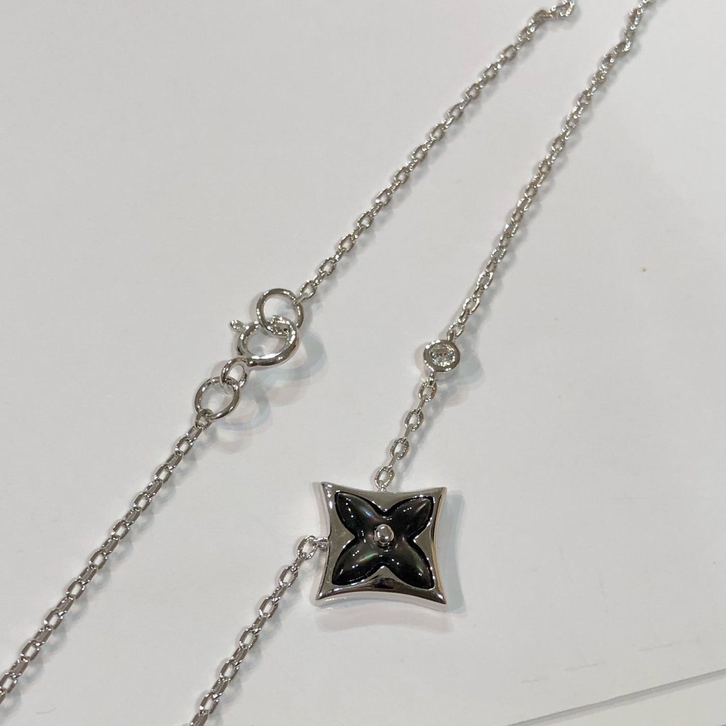 [Limara]STAR BLACK MOP NECKLACE