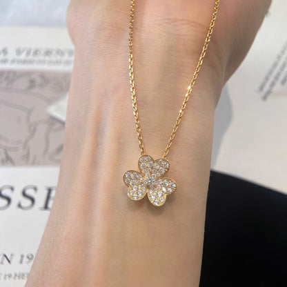 [Limara]PAVÉ DIAMOND FLOWER CHARM NECKLACE