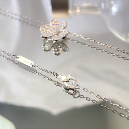 [Limara]PAVÉ DIAMOND FLOWER CHARM NECKLACE