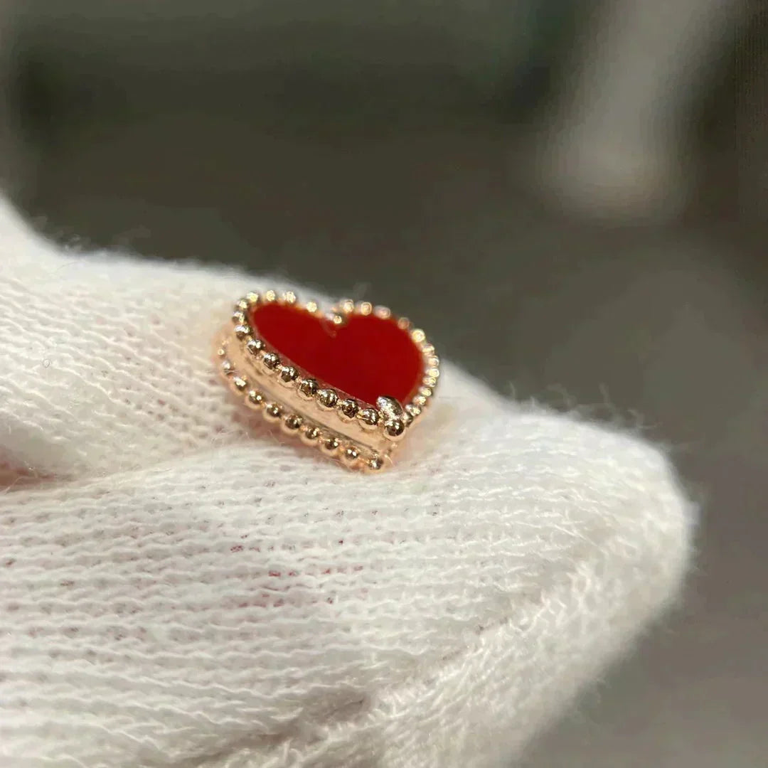 [Limara]HEART CARNELIAN STUD EARRINGS