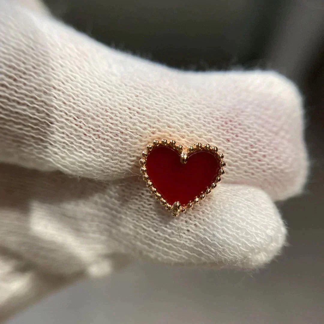 [Limara]HEART CARNELIAN STUD EARRINGS