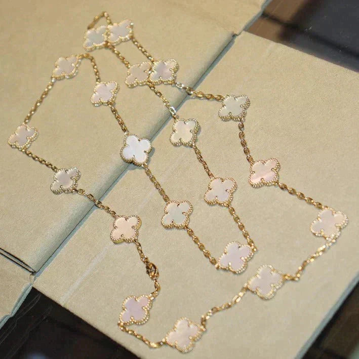 [Limara]CLOVER 20 MOTIFS WHITE MOP NECKLACE