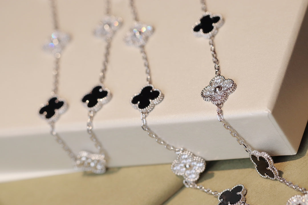 [Limara]CLOVER 20 MOTIFS ONYX DIAMOND SILVER