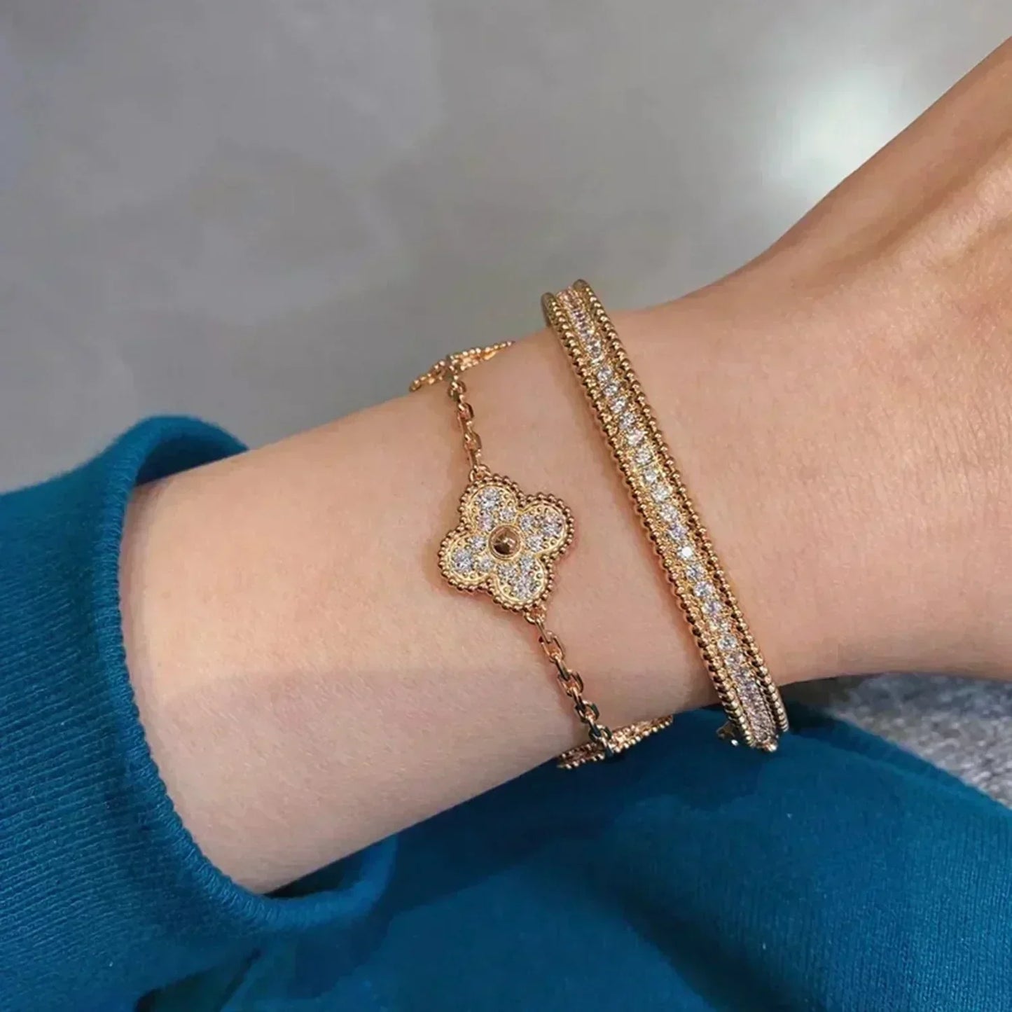 [Limara]LUCKY CLOVER 5-MOTIF BRACELET - FULL-DIAMOND
