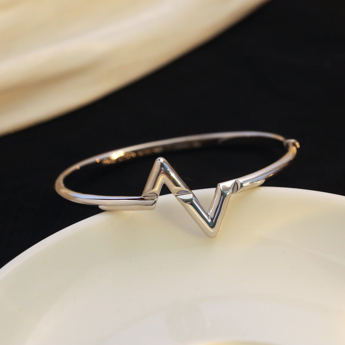 [Limara]VOLTE UPSITE DOWN BRACELET