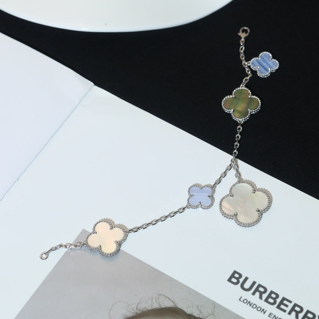 [Limara]CLOVER BRACELET 5 MOTIFS MOP CHALCEDONY SILVER