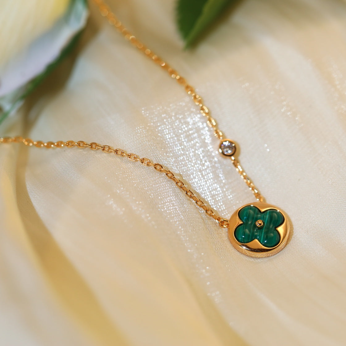 [Limara]SUN PEDANT ROSE GOLD 1 DIAMOND NECKLACE