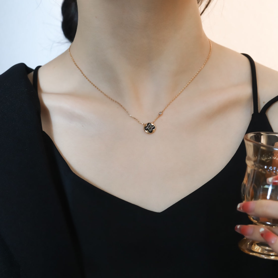 [Limara]SUN PEDANT ROSE GOLD 1 DIAMOND NECKLACE