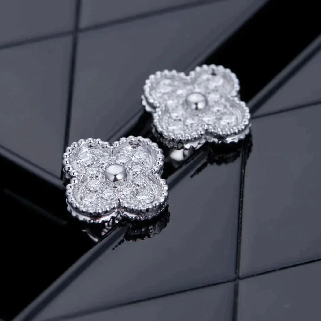 [Limara]CLOVER 1 MOTIFS DIAMOND STUD EARRINGS SILVER