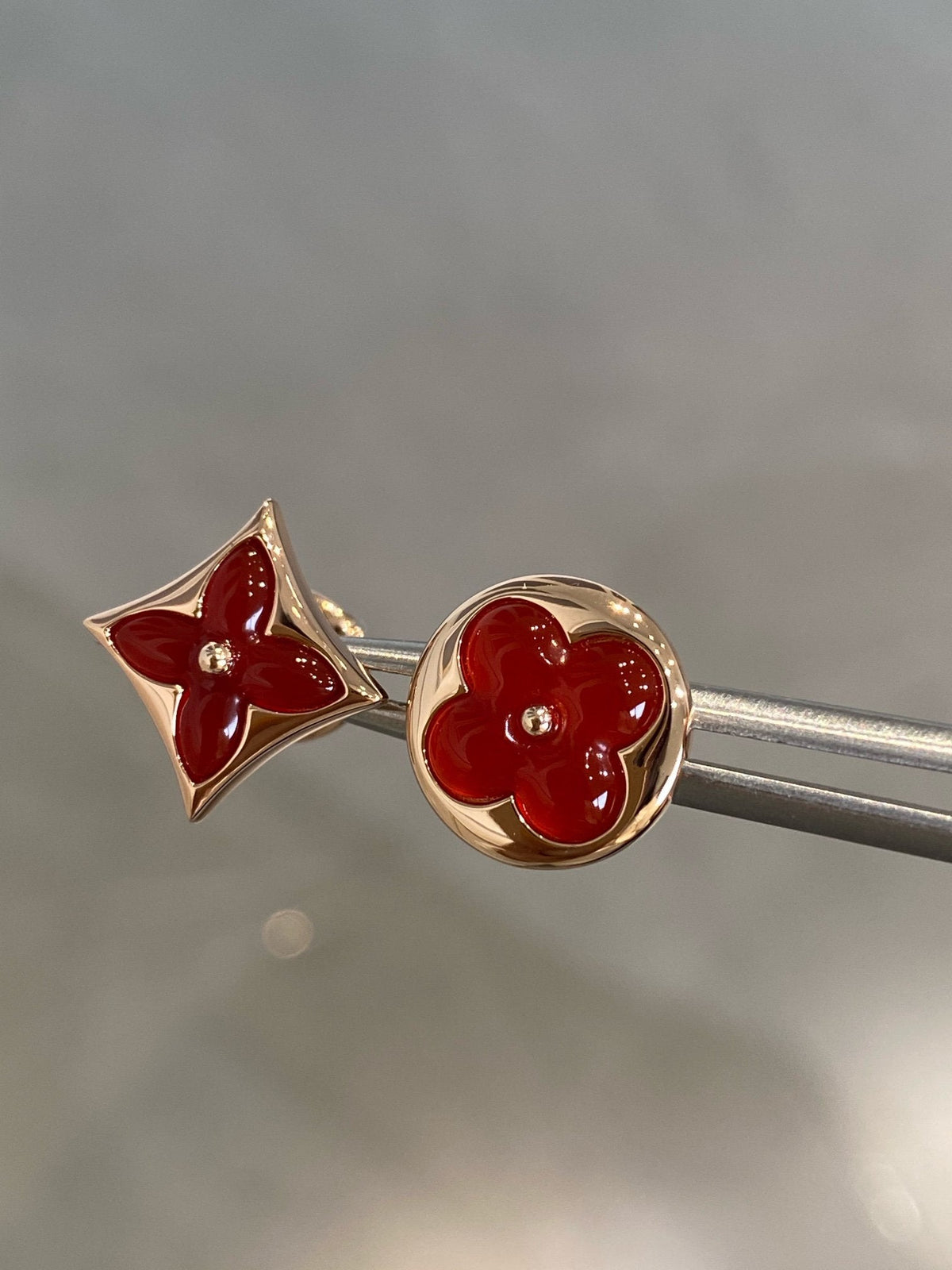[Limara]STAR AND SUN ROSE GOLD CARNELIAN STUD EARRINGS