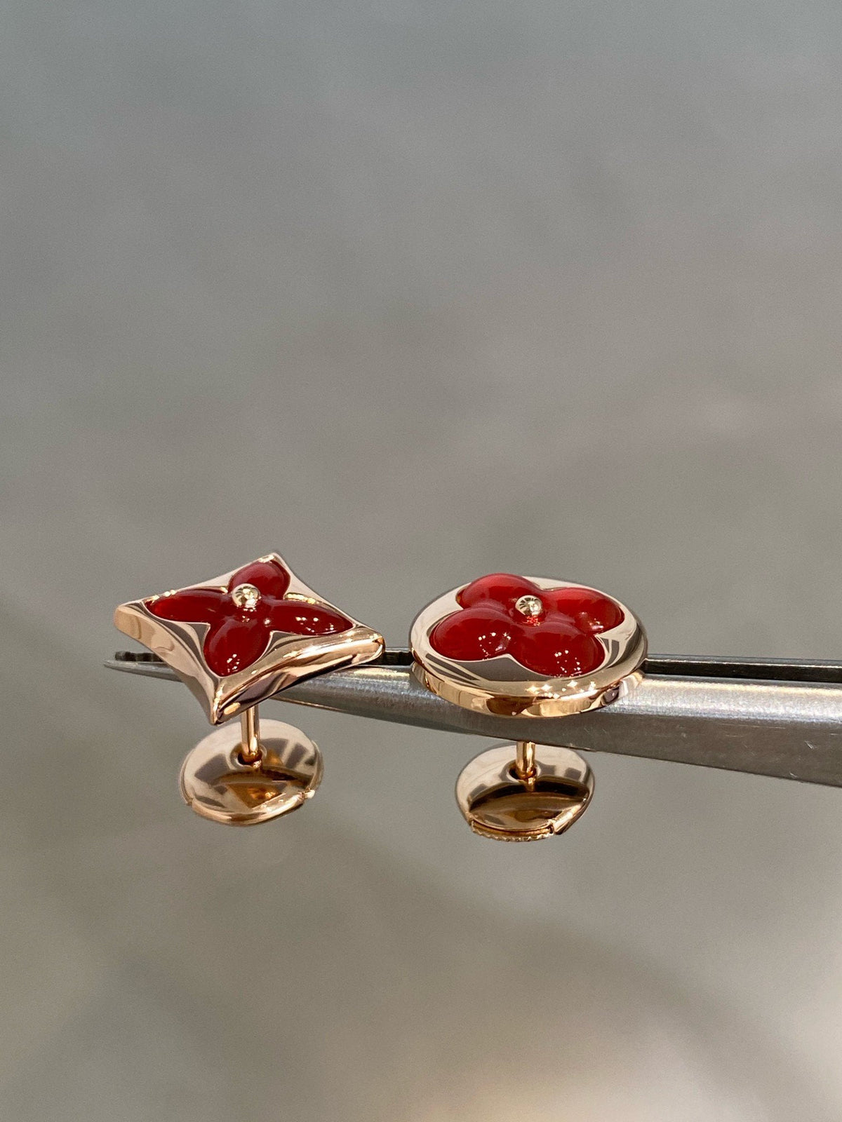 [Limara]STAR AND SUN ROSE GOLD CARNELIAN STUD EARRINGS