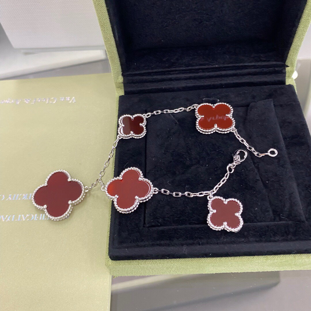 [Limara]CLOVER 5 MOTIFS SIVLER CARNELIAN BRACELET