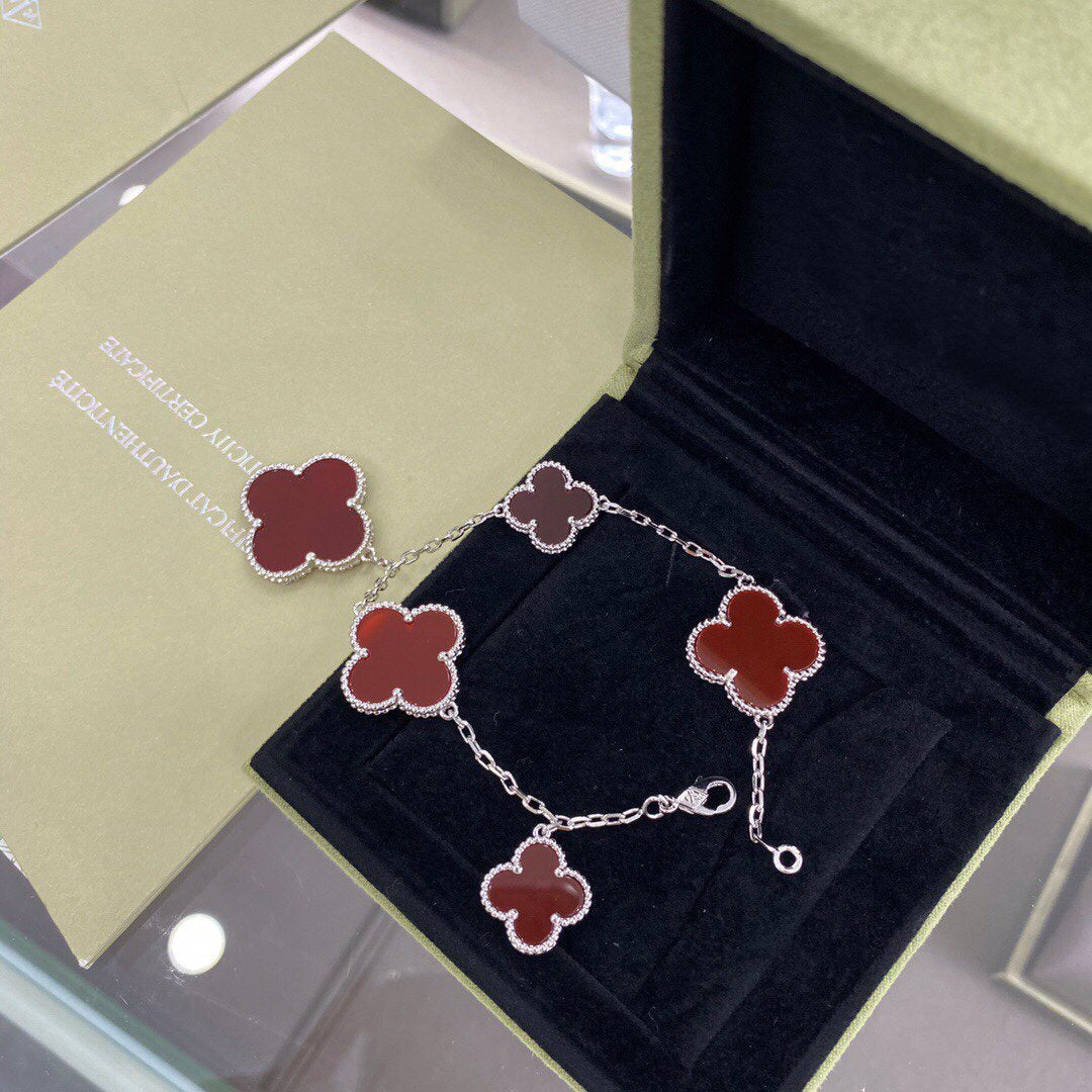 [Limara]CLOVER 5 MOTIFS SIVLER CARNELIAN BRACELET