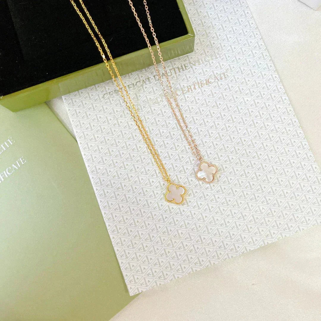 [Limara]CLOVER MINI 9.5MM WHITE MOTHER-OF-PEARL NECKLACE