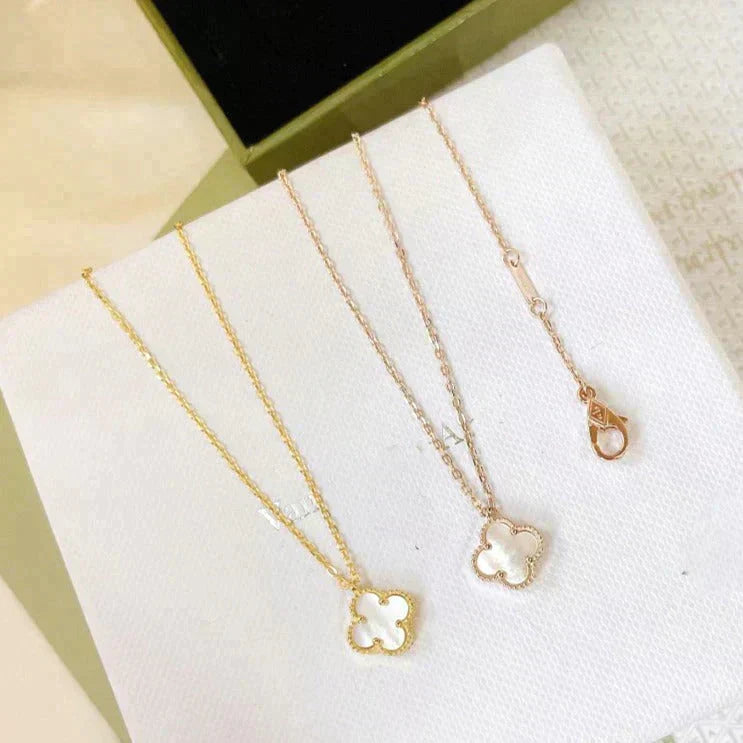 [Limara]CLOVER MINI 9.5MM WHITE MOTHER-OF-PEARL NECKLACE