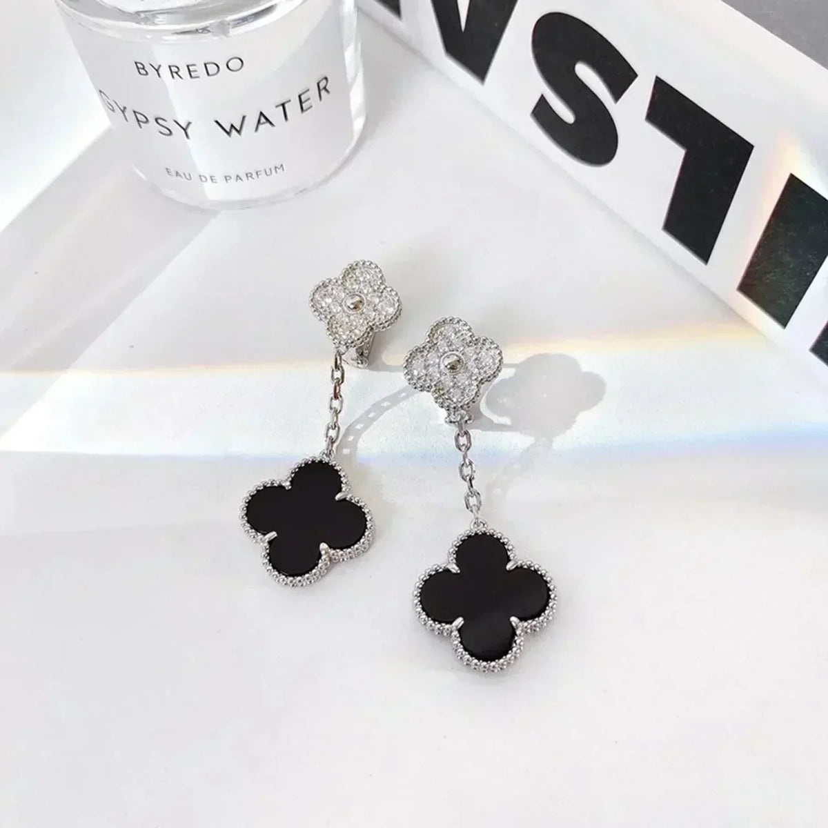 [Limara]CLOVER 2 MOTIFS  DIAMOND ONYX EARRINGS SILVER