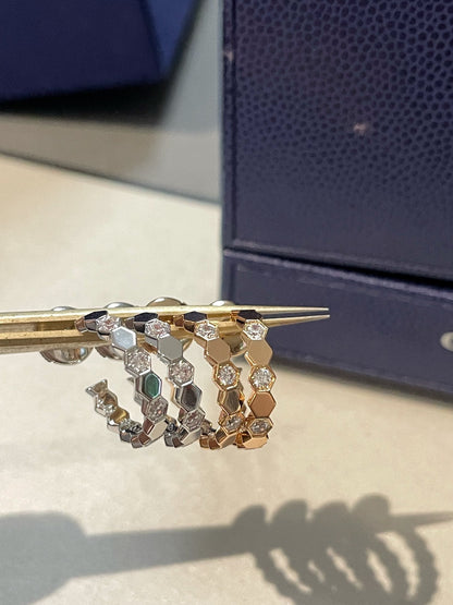 [Limara]Hollow Design Four-Leaf Clover Flower Shape Ring