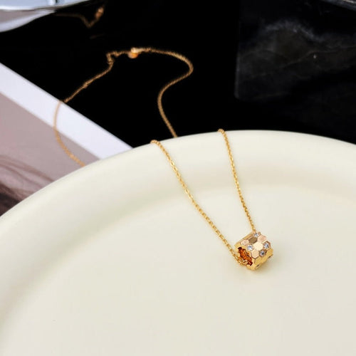 [Limara]BEE MINI PEDANT DIAMOND NECKLACE