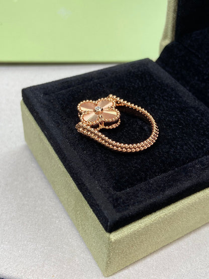 [Limara]LUCKY CLOVER ROSE GOLD REVERSIBLE RING