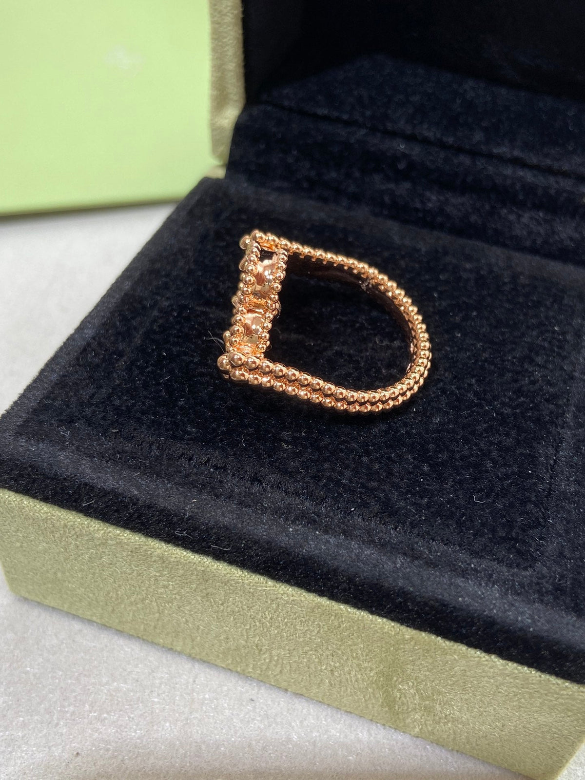[Limara]LUCKY CLOVER GOLD REVERSIBLE RING