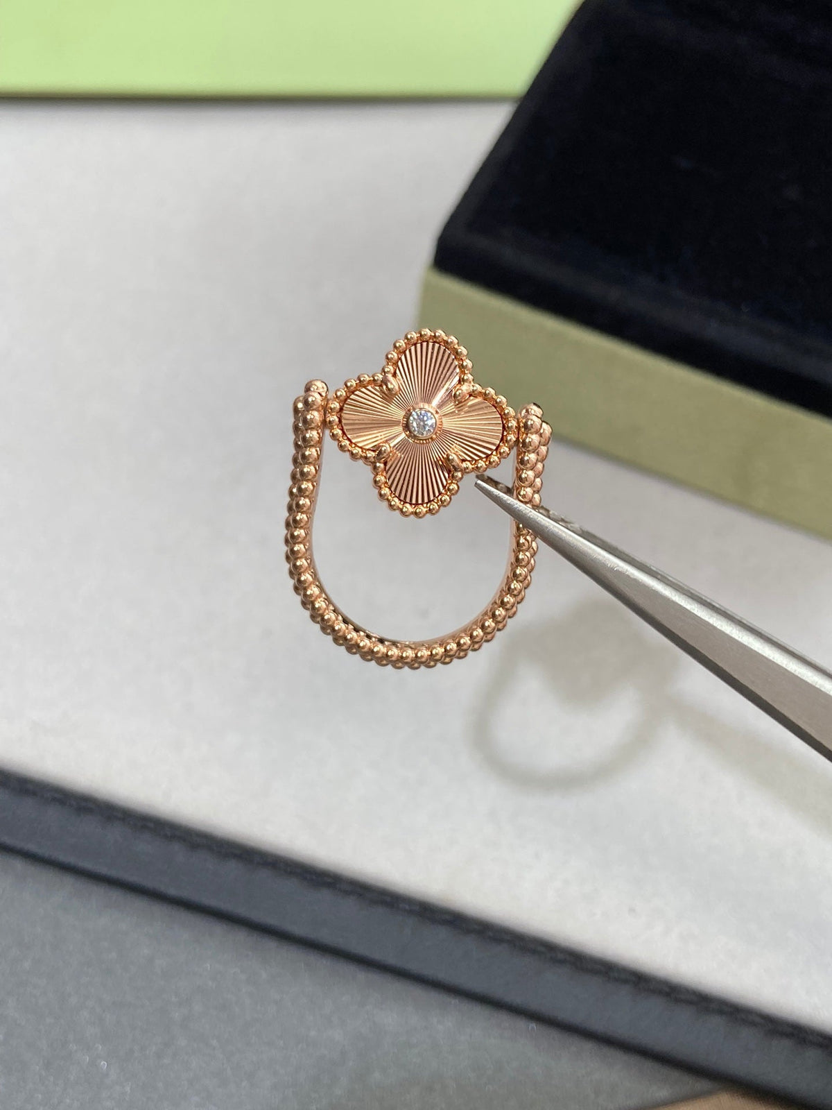 [Limara]LUCKY CLOVER ROSE GOLD REVERSIBLE RING