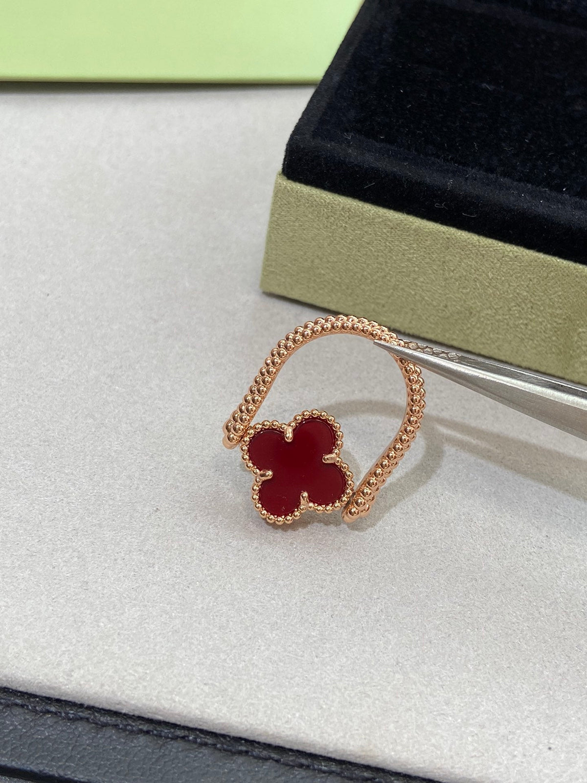 [Limara]LUCKY CLOVER ROSE GOLD REVERSIBLE RING