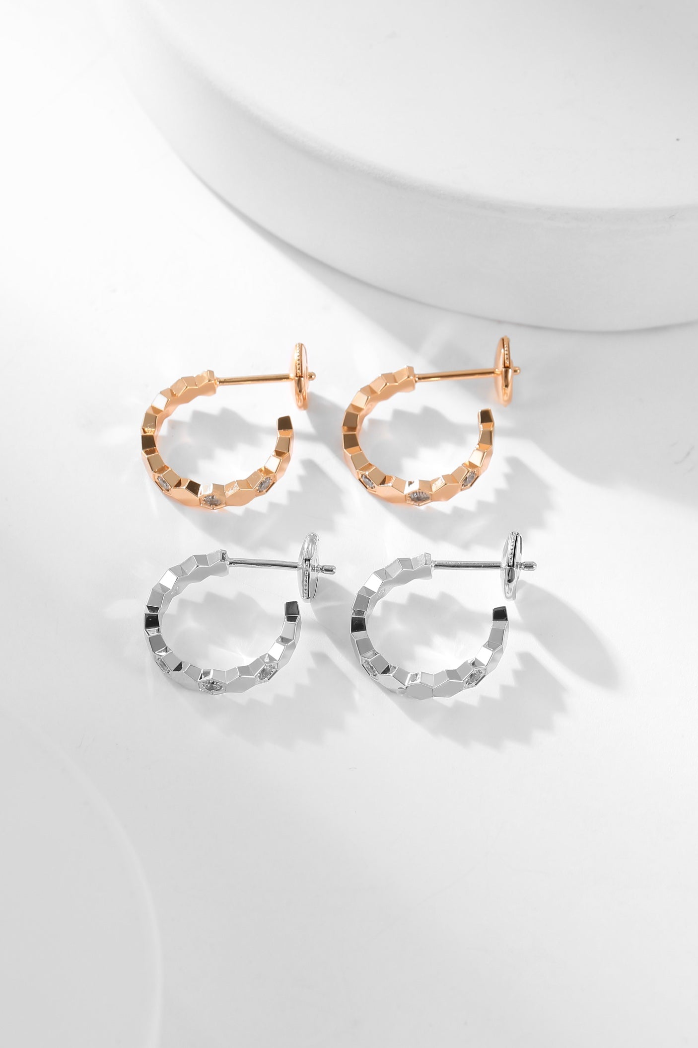 [Limara]BEE LOVE DIAMOND HOOP EARRINGS