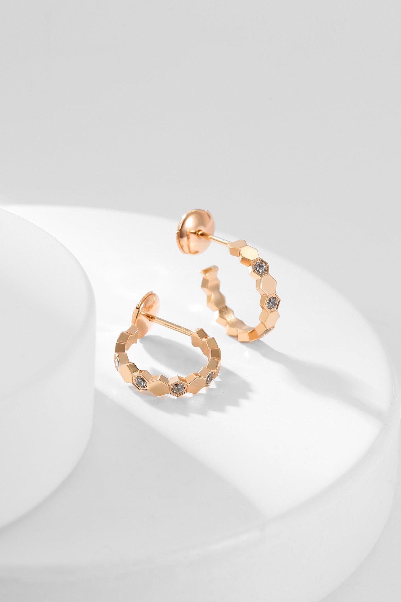 [Limara]BEE LOVE DIAMOND HOOP EARRINGS