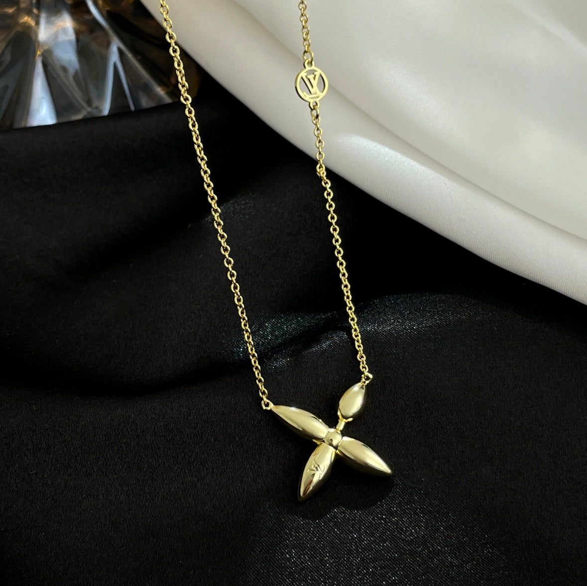 [Limara]LOUISETTE GOLD NECKLACE