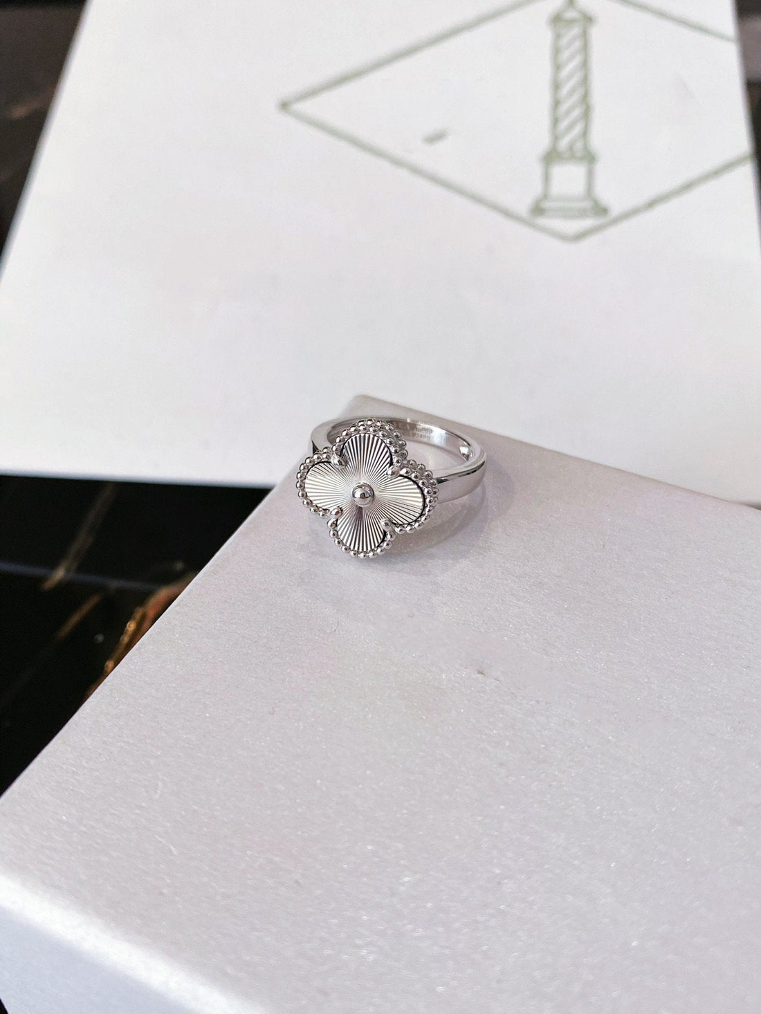[Limara] CLOVER SILVER RING