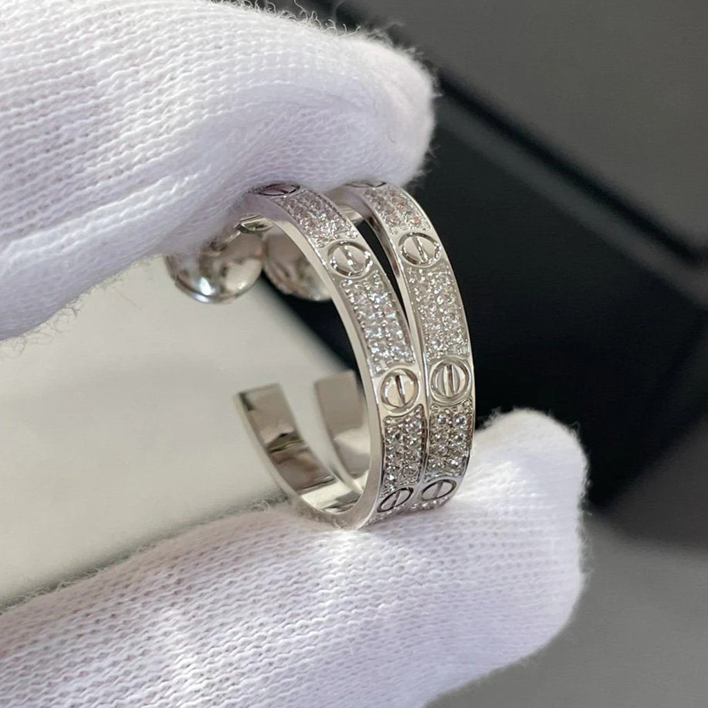 [Limara] LOVE EARRINGS 3.6MM DIAMOND PAVED