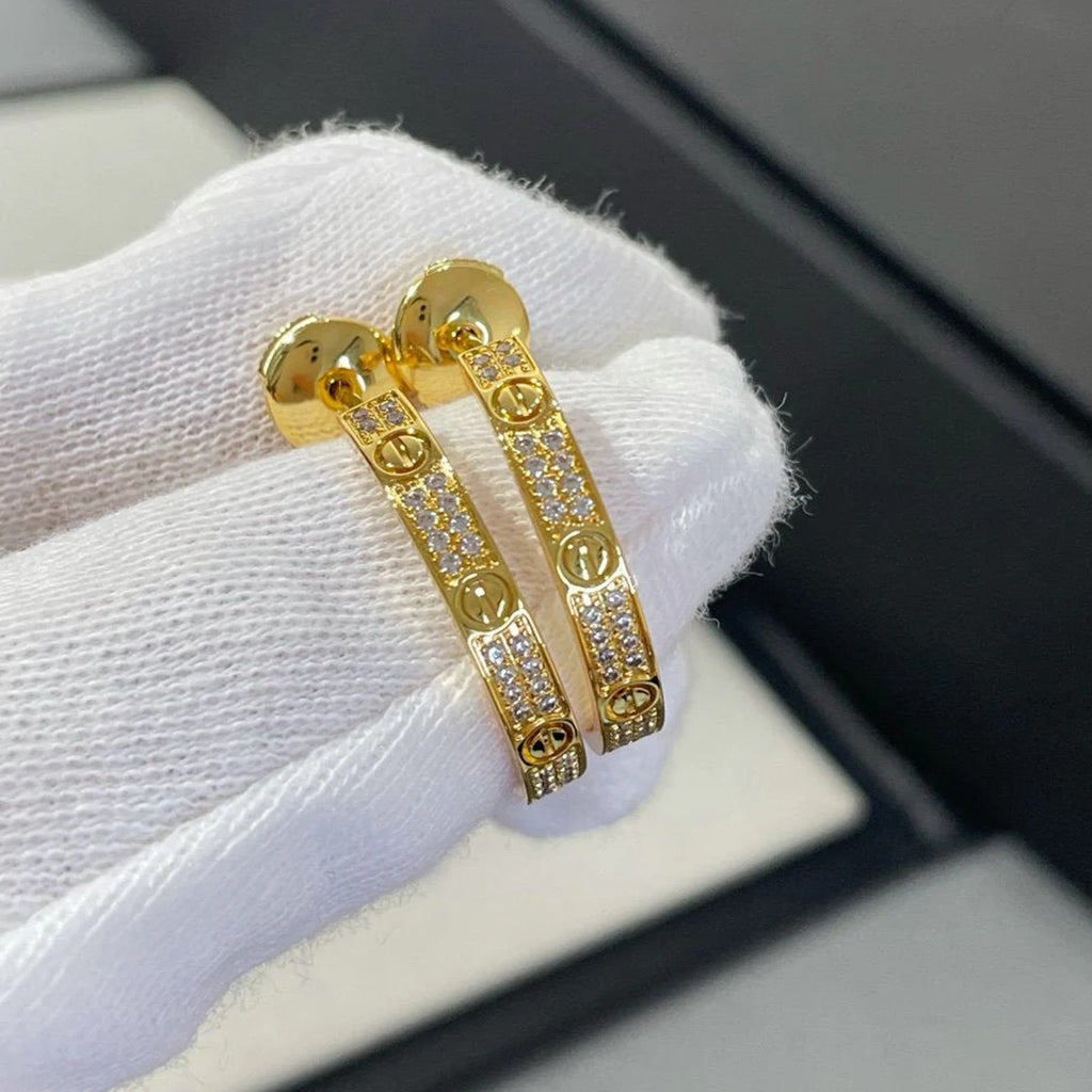 [Limara] LOVE EARRINGS 3.6MM DIAMOND PAVED