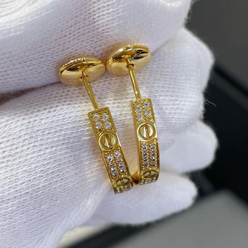 [Limara] LOVE EARRINGS 3.6MM DIAMOND PAVED