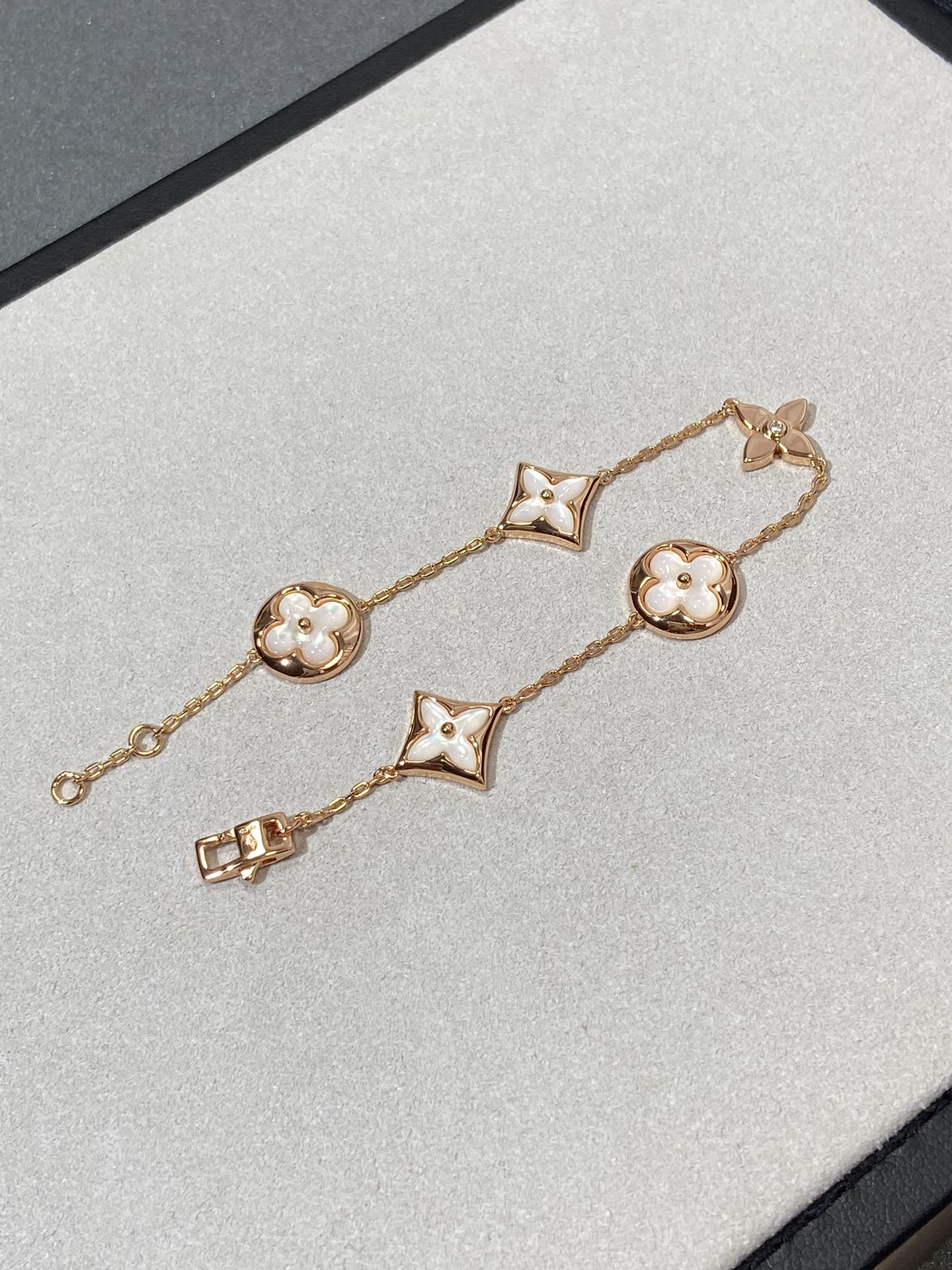 [Limara]STAR AND SUN 5 MOTIF MOP ROSE GOLD BRACELET