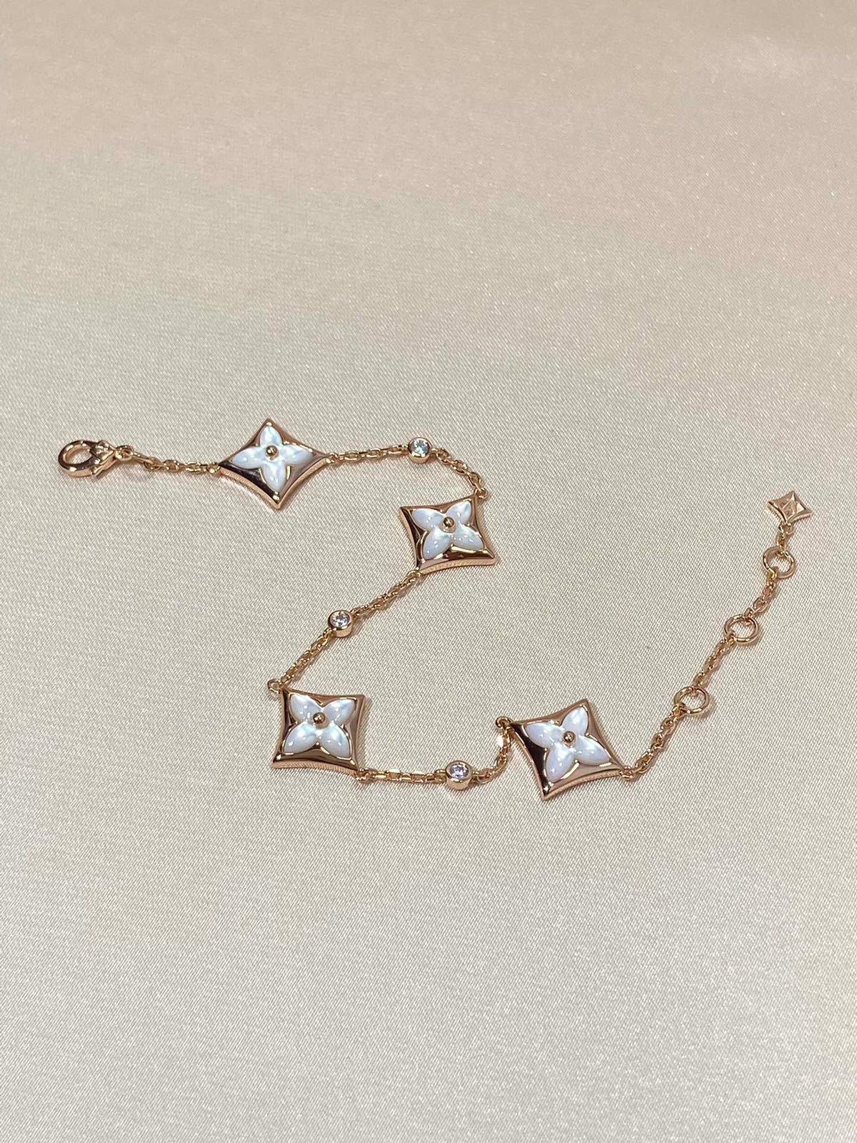 [Limara]STAR 4 MOTIF MOP DIAMOND PINK GOLD BRACELET